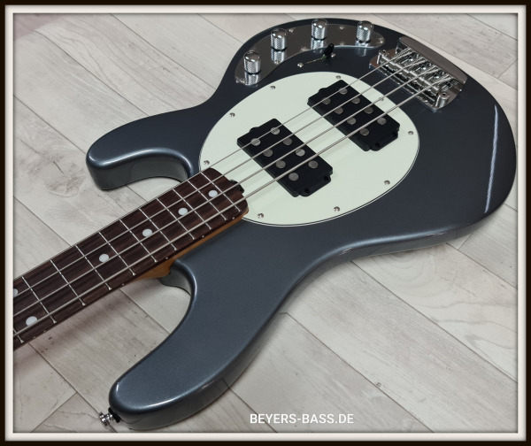 Preview: Sterling by Music Man StingRay Ray34 HH, Charcoal Frost